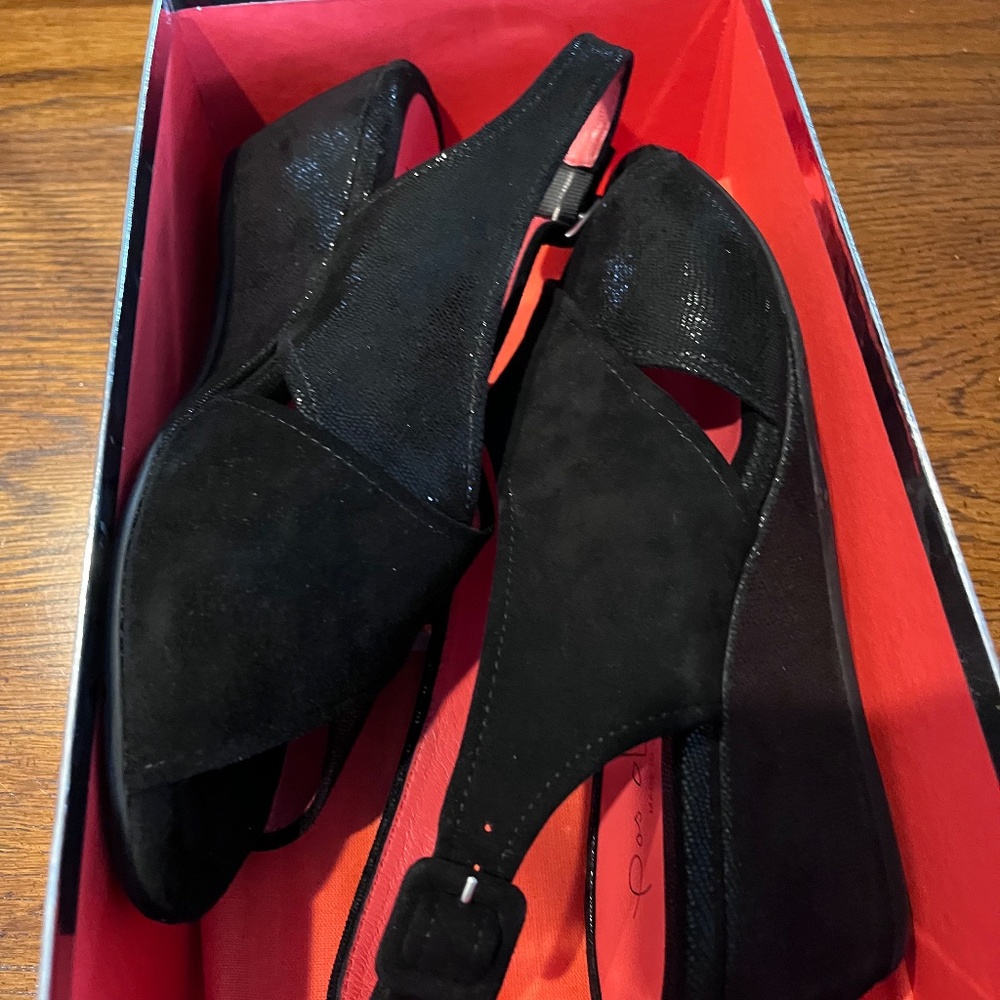 Pas De Rouge Black Peep Toe Sandals View 2